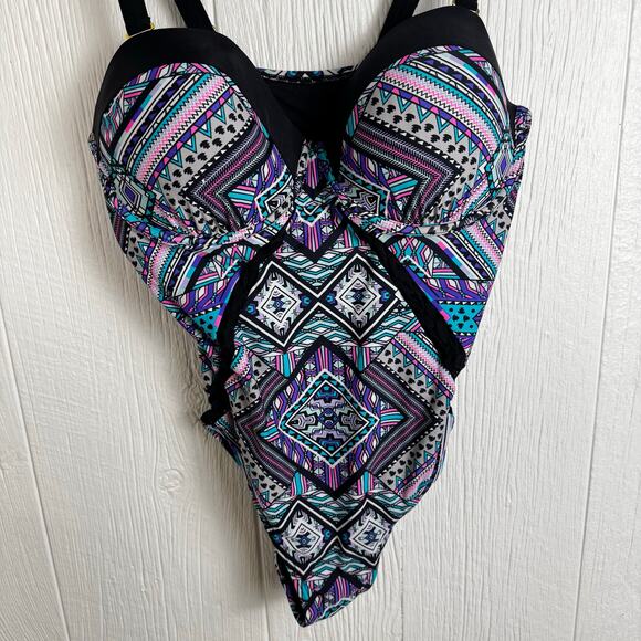 Swimsuits For All One Piece Abstract Swimsuit Bathing Suit Size 22 Purple Modest - Picture 7 of 9